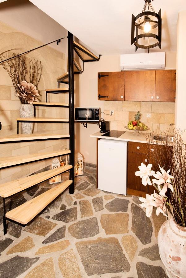 Athina House Holiday home *