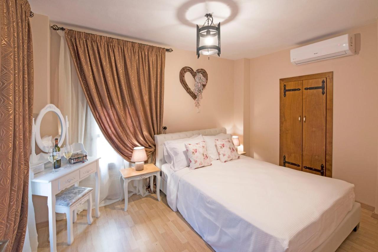 Athina House Holiday home